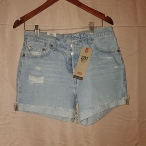 Levi's 501 , Lightwash Mid-Rise Shorts| NWT